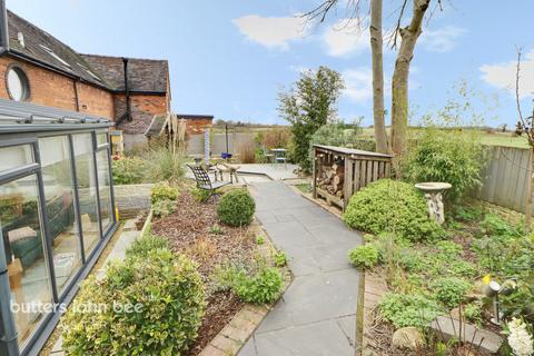 5 bedroom barn conversion for sale, Old Road, Bignall End
