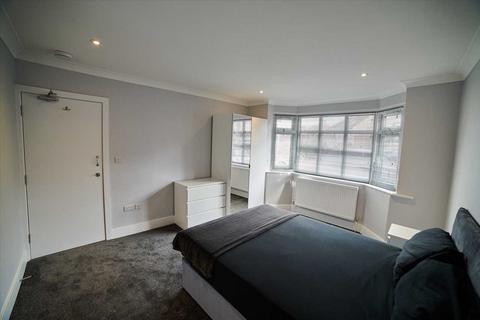 House share to rent, Milford Gardens, Edgware