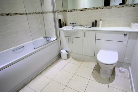 1 bedroom apartment to rent, Guildford Road, Woking, Surrey, GU22