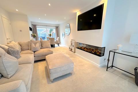 87 Bellamy Lane, Wednesfield, Wolverhampton, WV11 1LG