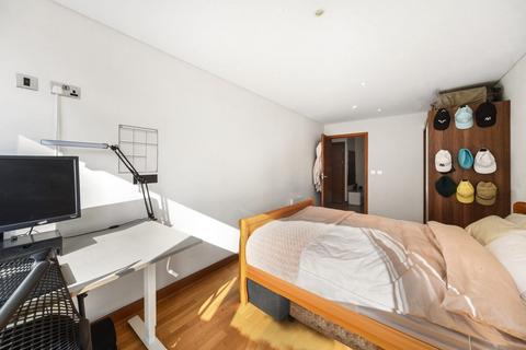 1 bedroom apartment for sale, Queenstown Road London SW11