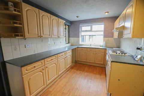 4 bedroom terraced house for sale, Alexandra Road, Carnforth, Lancashire, LA5 9DT