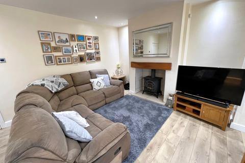 15 Barton Avenue, Knott End On Sea, Poulton-le-fylde, FY6 0BW
