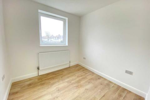 9 Ruislip Road East, London, W13 0AZ