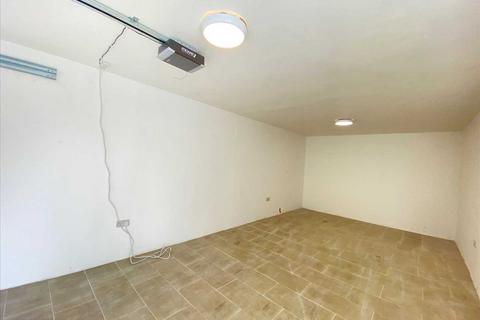 9 Ruislip Road East, London, W13 0AZ