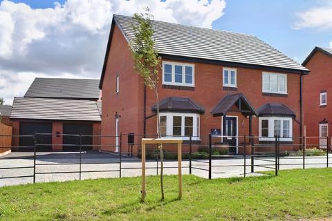 5 bedroom detached house for sale, Village Street, Harvington WR11