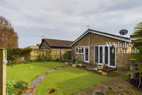 3 bedroom detached bungalow for sale, Heywood Avenue, Diss