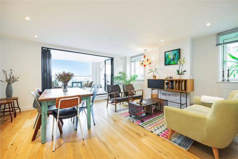 3 bedroom apartment for sale - Lavender Hill, SW11