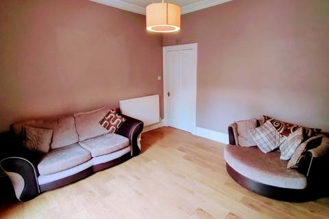 2 bedroom flat to rent, Esslemont Ave, Rosemount, Aberdeen, AB25