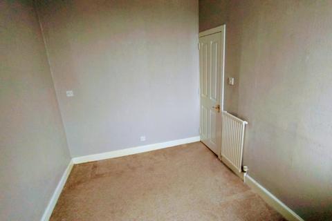 2 bedroom flat to rent, Esslemont Ave, Rosemount, Aberdeen, AB25