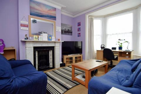 2 bedroom apartment for sale - High Street, Herne Bay