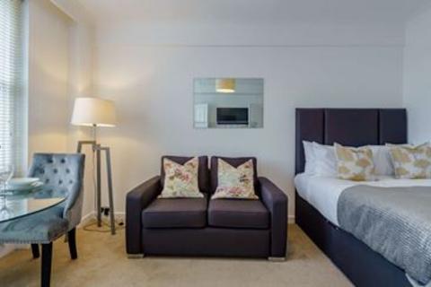 1 bedroom flat to rent, 39 HILL STREET, London W1J