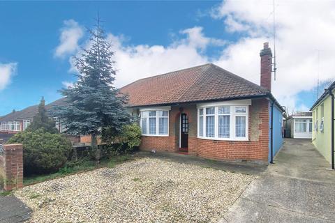 2 bedroom bungalow for sale, Bramford Lane, Ipswich, Suffolk, IP1