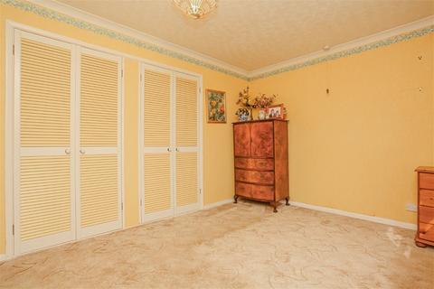 9 Buzzards Close, Little Bourton, Banbury, OX17 1RN