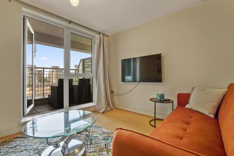 2 bedroom flat to rent, 18 LOMBARD ROAD, London SW11
