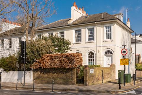 4 bedroom end of terrace house for sale, Liverpool Road, London, N7.