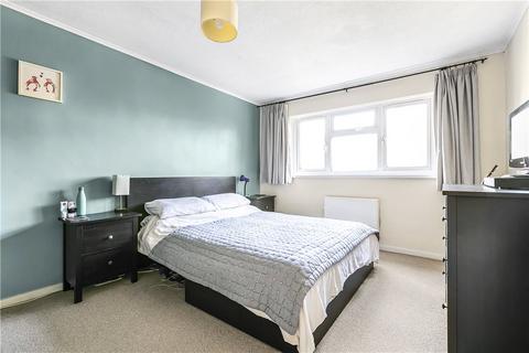 2 bedroom duplex for sale, Cheriton Close, Ealing