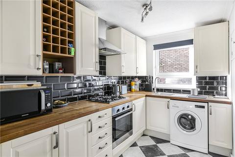 41 Cheriton Close, London, W5 1TR