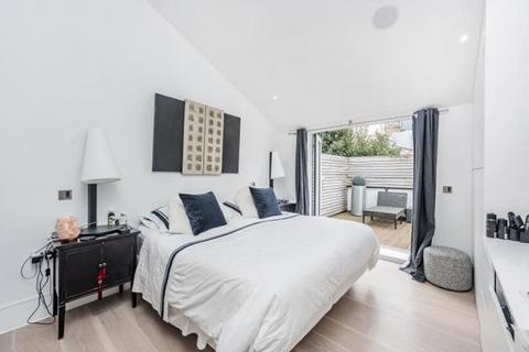 4 bedroom terraced house for sale, Sunlight Mews, London, SW6