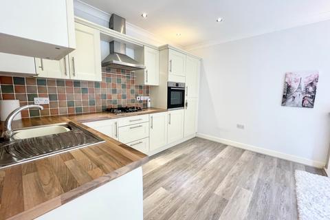 2 bedroom apartment for sale, The Priory, Sheffield Road, Dronfield, Derbyshire, S18 2DJ