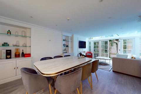 5 bedroom flat for sale, Trevor Place, London SW7