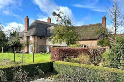 5 bedroom equestrian property for sale - Pewsey, Wiltshire SN9