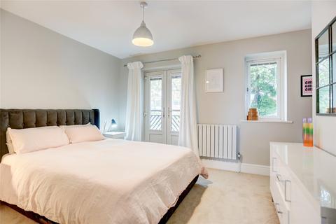 4 bedroom terraced house for sale - The Upper Drive, Hove, East Sussex, BN3