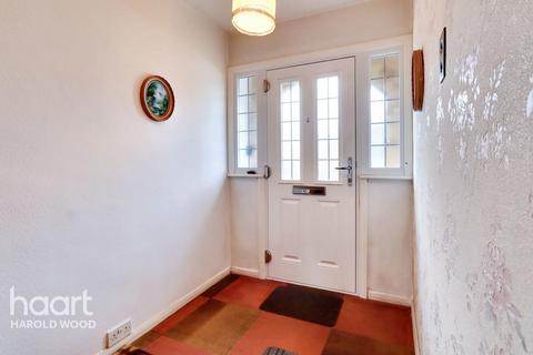74 Prospect Road, Hornchurch, RM11 3TZ