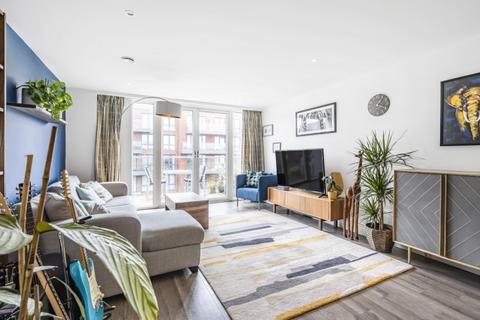 1 bedroom flat to rent - Gaumont Place London SW2