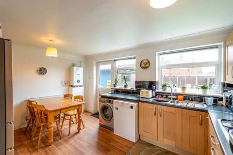 3 bedroom semi-detached house for sale - Camborne Crescent, Retford
