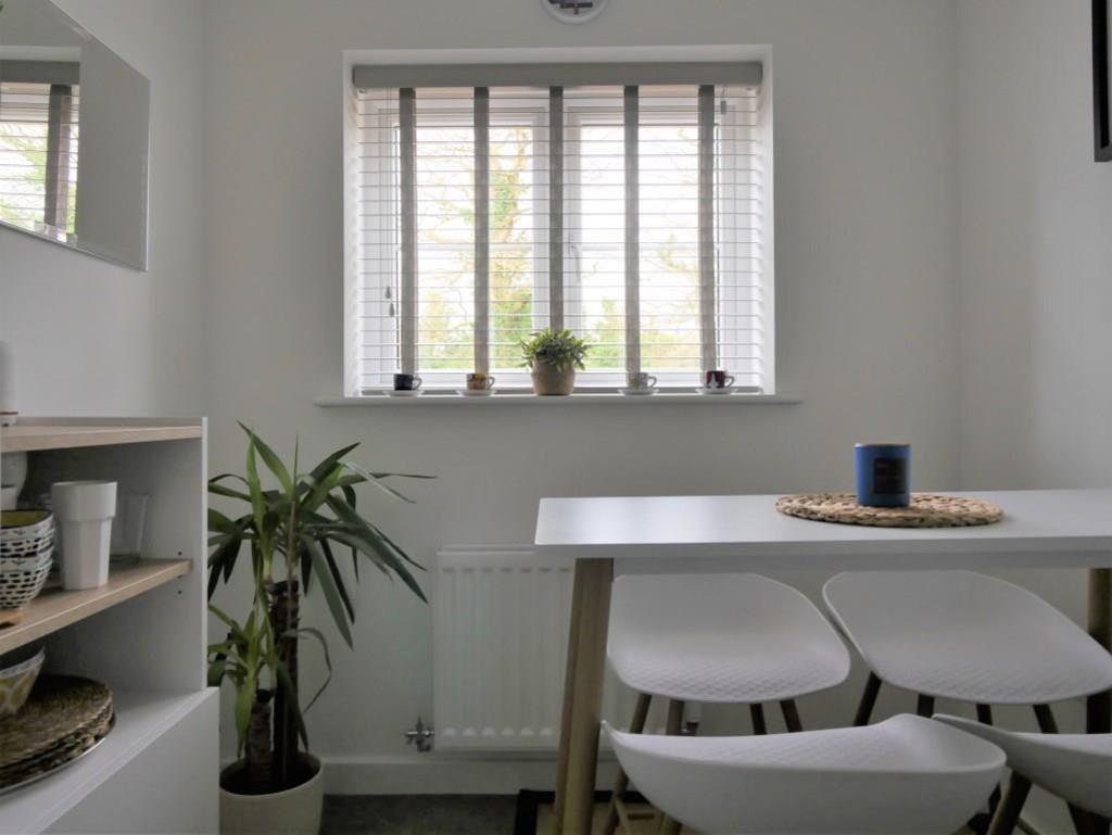 Dining area2