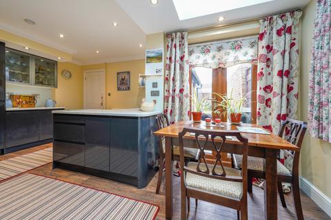 3 bedroom end of terrace house for sale, Tenbury Wells, Worcestershire, WR15 8BP