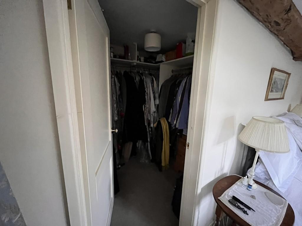 Walk in wardrobe