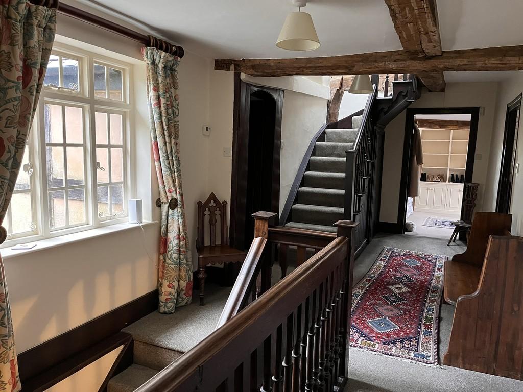 Galleried landing