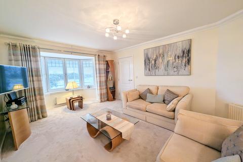 39 Carrick Drive, Irvine, KA12 8SA
