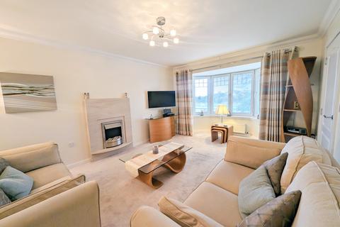 39 Carrick Drive, Irvine, KA12 8SA