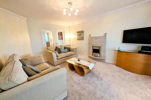 39 Carrick Drive, Irvine, KA12 8SA
