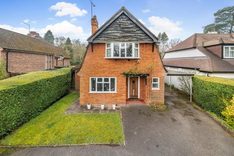 4 bedroom detached house for sale, The Riding, Surrey GU21