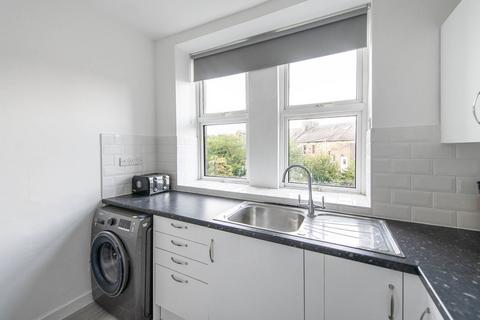 undefined, Bruce St, Stirlingshire FK8