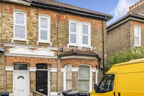2 bedroom flat for sale, Perry Hill, Catford
