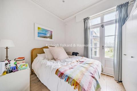 31 Perry Hill, London, SE6 4LF