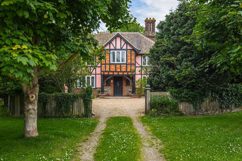 West Runton 4 bed detached house for sale £795,000