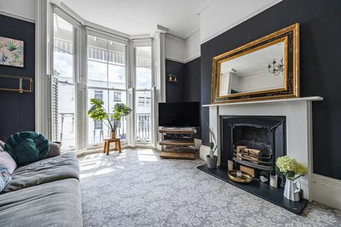 3 bedroom end of terrace house for sale, Clifton Hill, Brighton