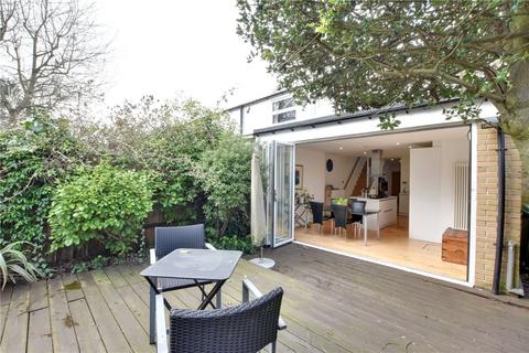 2 bedroom end of terrace house for sale - Lee Road, Blackheath, London, SE3