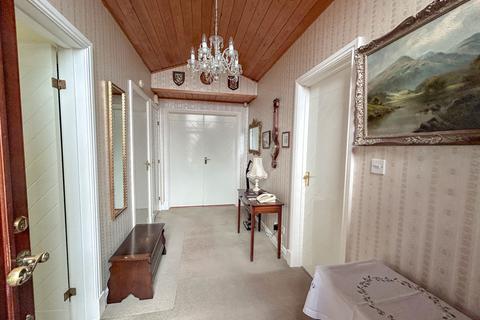3 bedroom detached bungalow for sale, Donnerville Gardens, Admaston