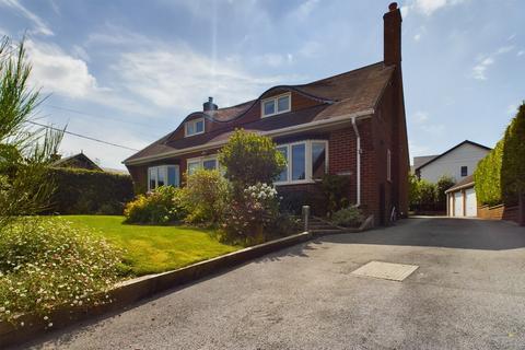 3 bedroom detached house for sale, Hanbury Hill, Hanbury