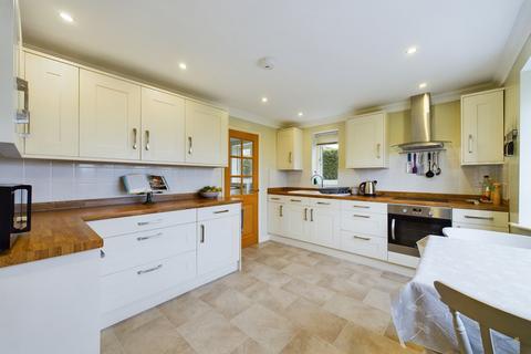 3 bedroom detached house for sale, Hanbury Hill, Hanbury