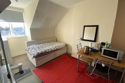 Flat share to rent - Portswood Road, Room 5