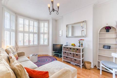 2 bedroom flat to rent, Valetta Road, Wendell Park, London, W3