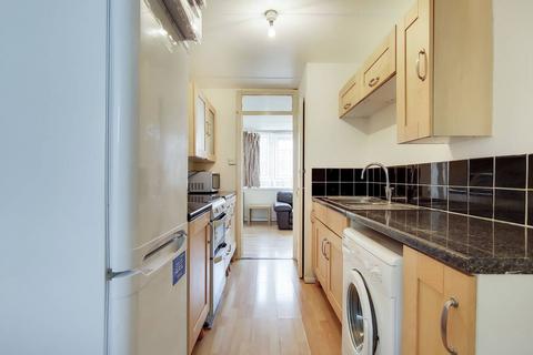 1 bedroom flat for sale, Dellafield, Pooles Park, Finsbury Park, London, N4